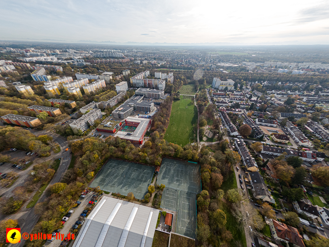 03.11.2022 -  Ostparksee mit Umgebung in Neuperlach